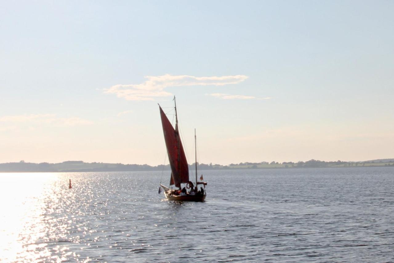 Strandnah Mit Terrasse, Gratis Nutzung Vom Ahoi Erlebnisbad Und Sauna In Sellin - Strandhaus Moenchgut Fewo06 Lobbe Zewnętrze zdjęcie