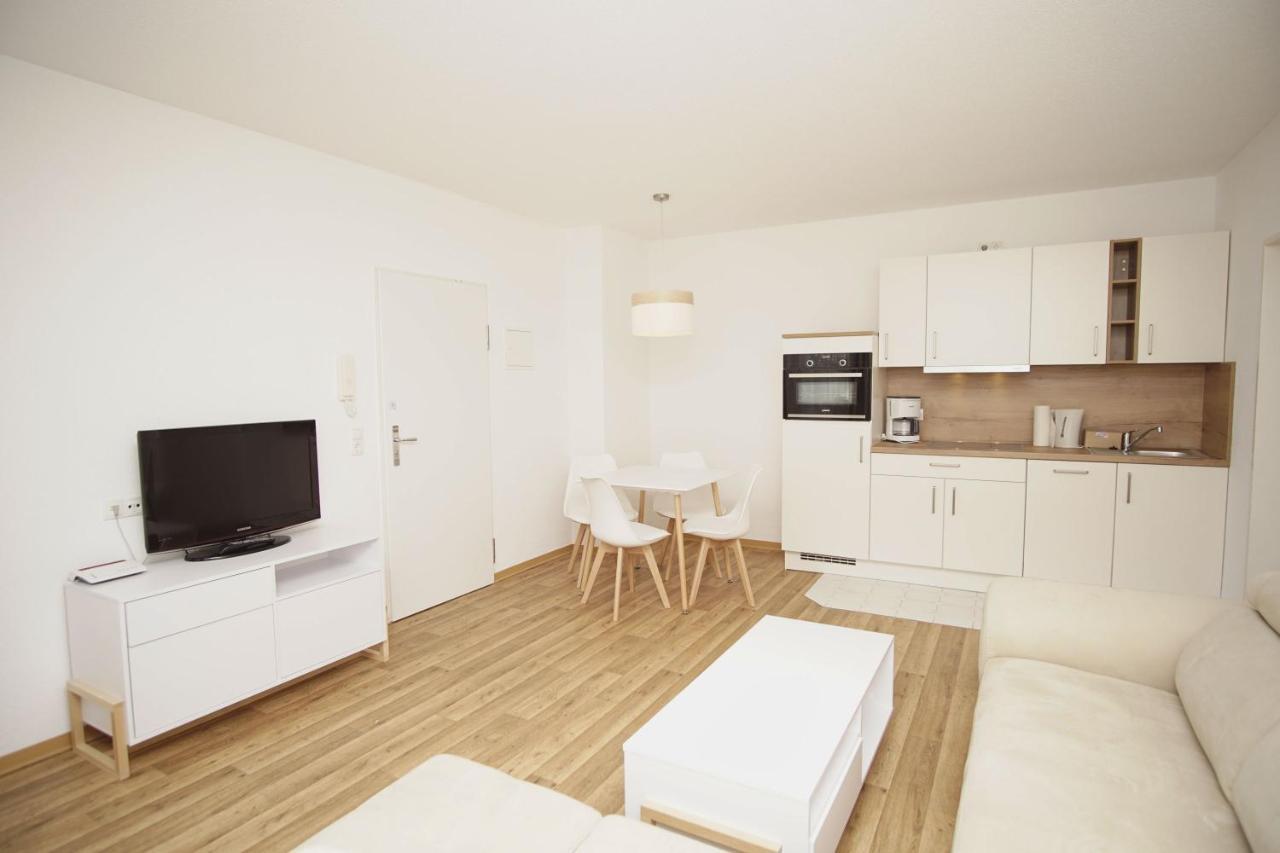 Strandnah Mit Terrasse, Gratis Nutzung Vom Ahoi Erlebnisbad Und Sauna In Sellin - Strandhaus Moenchgut Fewo06 Lobbe Zewnętrze zdjęcie